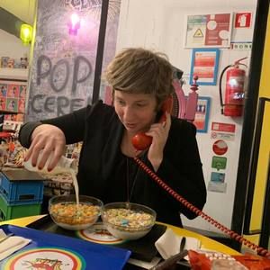 Meet your Posher, Maya